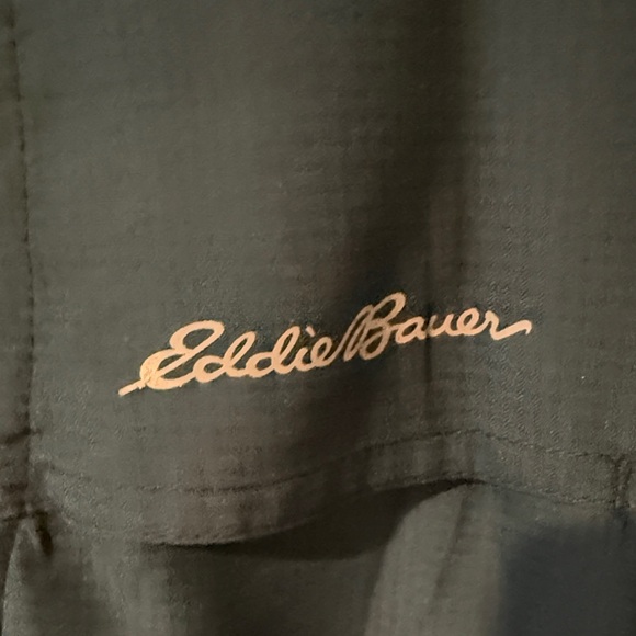 NWT- Eddie Bauer Men's Dark Blue Casual Button Down Outdoor Shirt - Picture 6 of 7